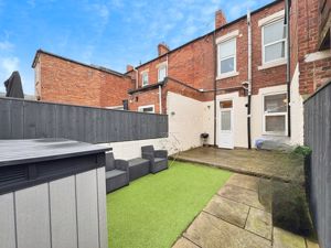 Photo 6- click for photo gallery